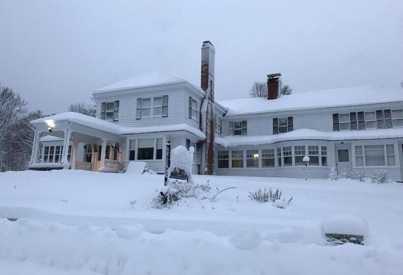 فندق The Brewster Inn