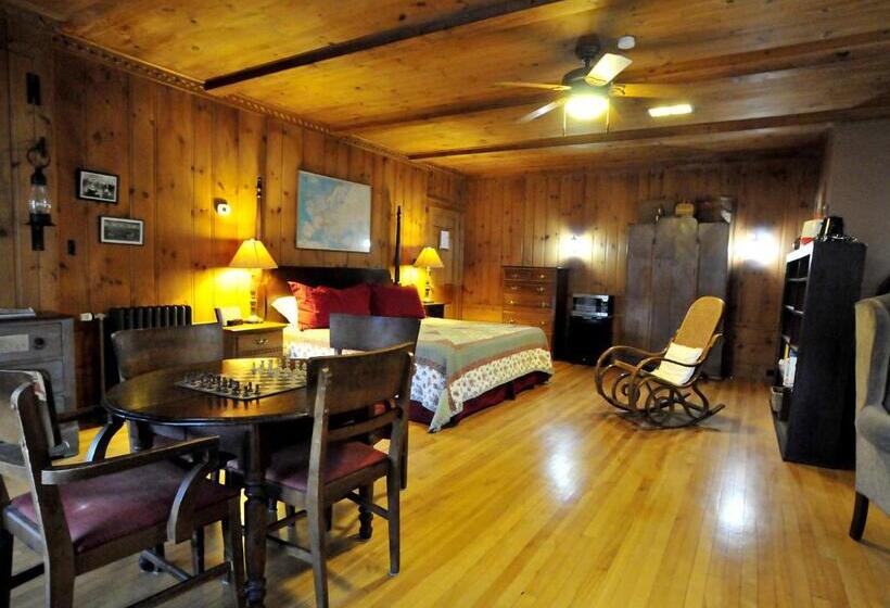 فندق The Brewster Inn