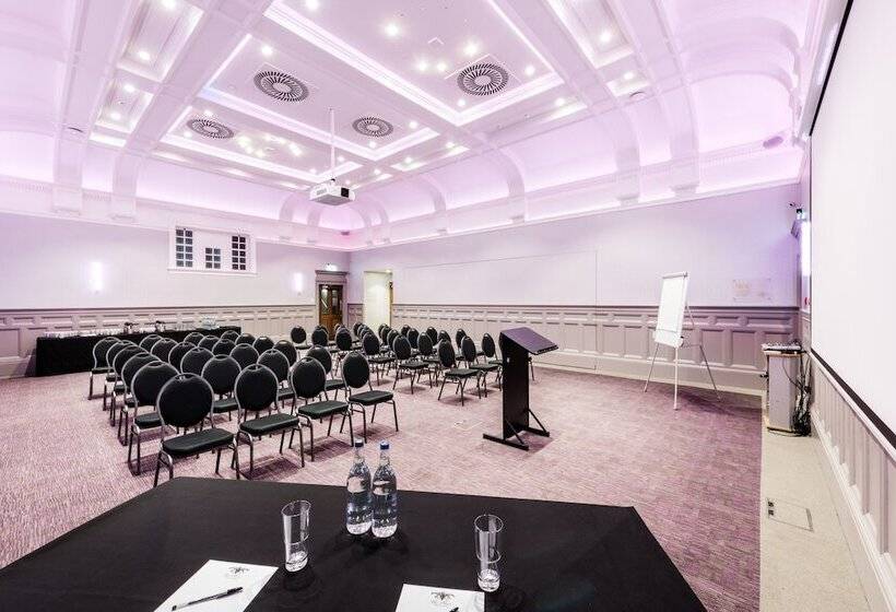 בית מלון כפרי The Place