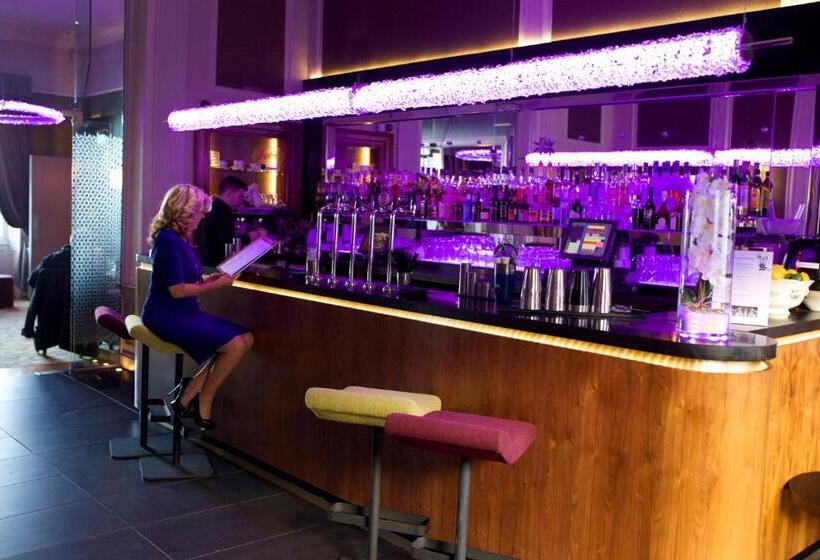 בית מלון כפרי The Place