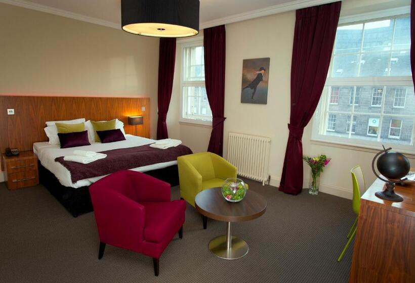 בית מלון כפרי The Place