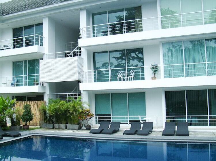 Отель The Trees Club Resort