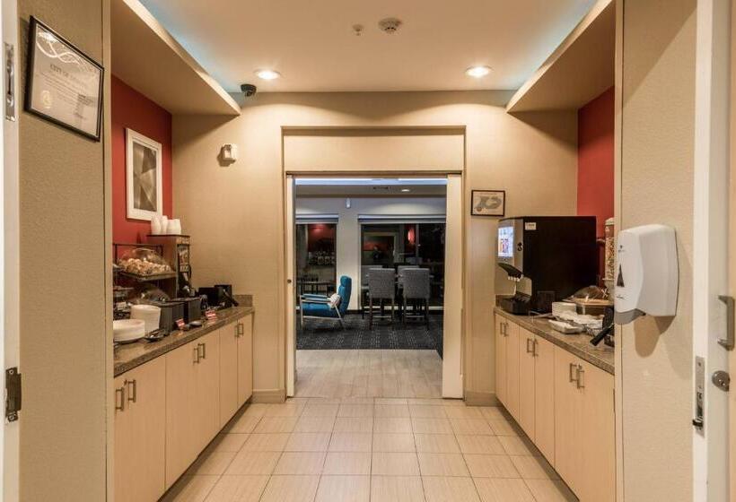 호텔 Towneplace Suites Dallas Desoto