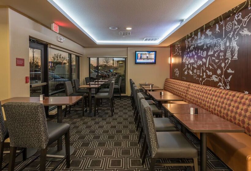 호텔 Towneplace Suites Dallas Desoto