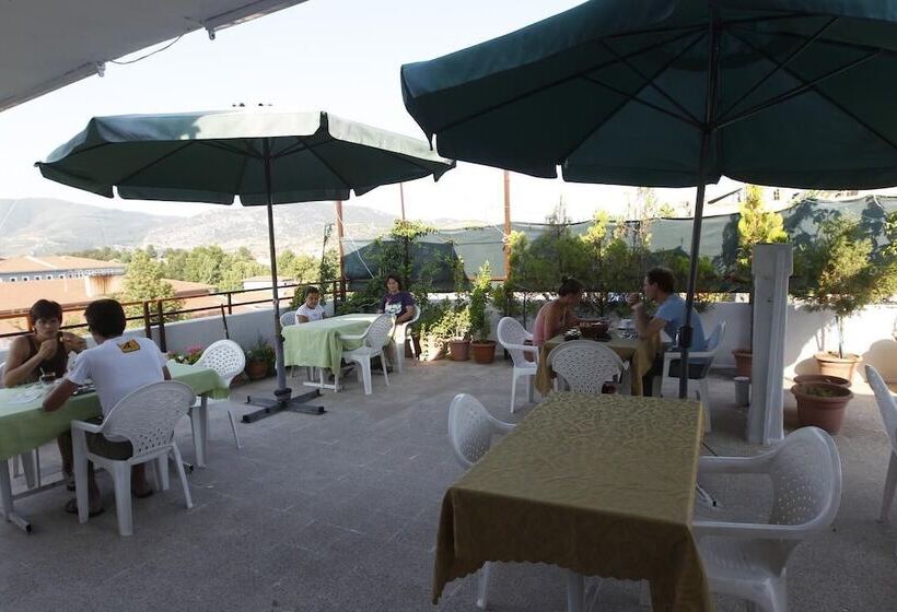 酒店 Vardar Pension