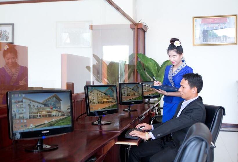 Отель Vientiane Plaza