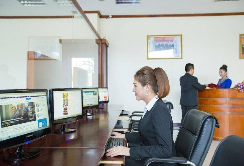 Отель Vientiane Plaza