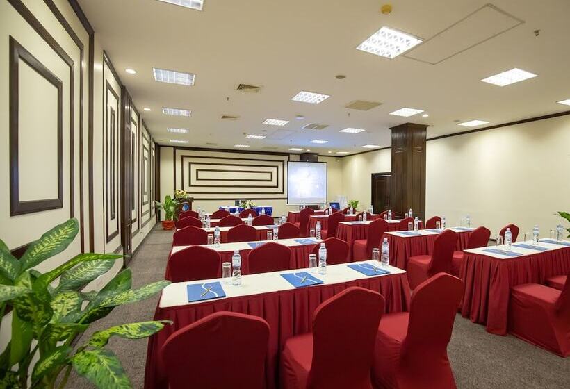 Отель Vientiane Plaza