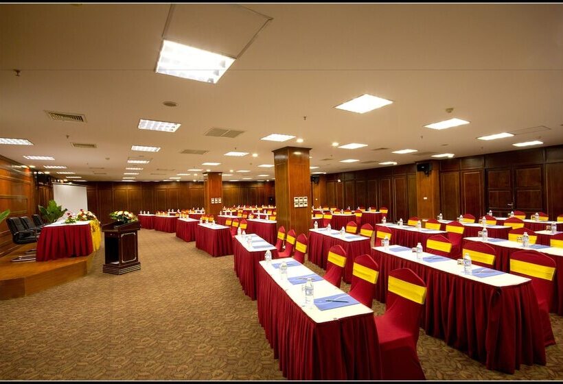 Отель Vientiane Plaza