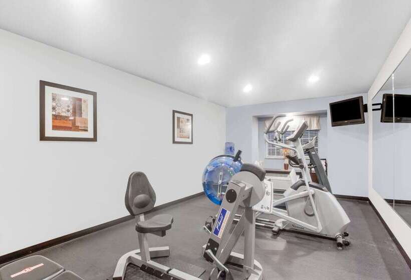 Microtel Inn & Suites Bath