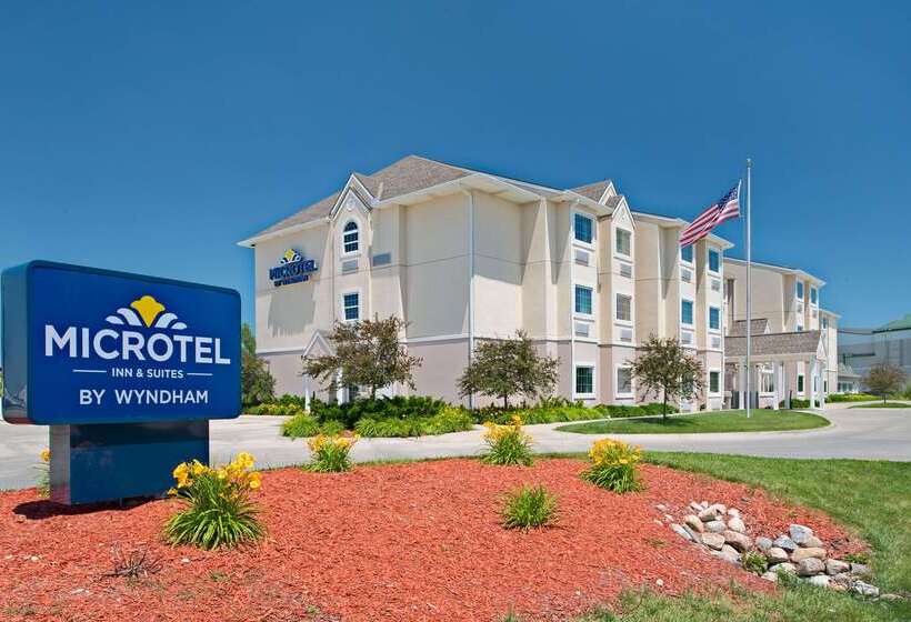 Microtel Inn & Suites By Wyndham Bluffs