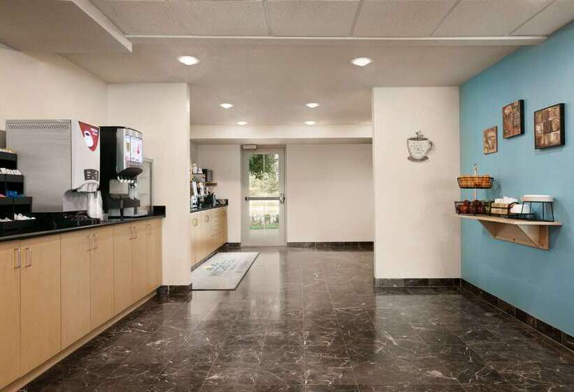 Microtel Inn & Suites By Wyndham Culpeper