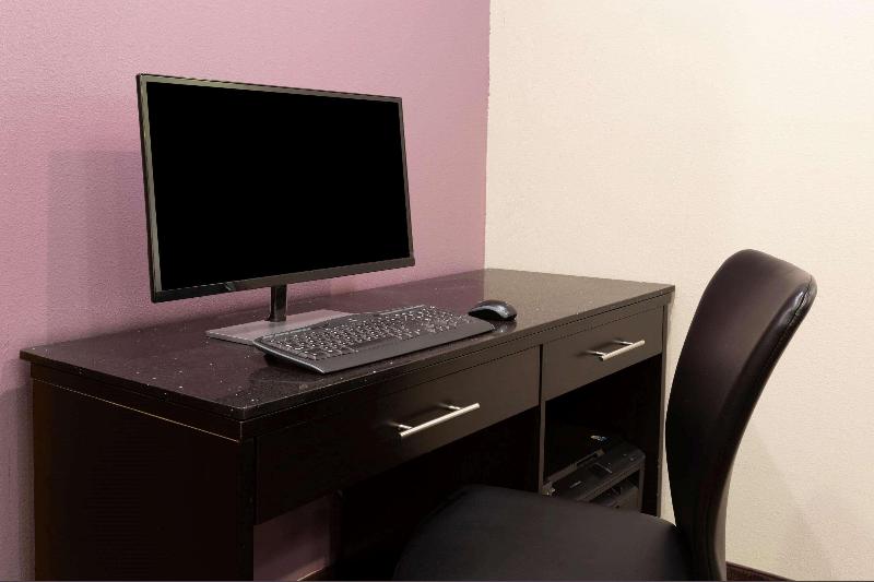 فندق على الطريق Super 8 By Wyndham Emmetsburg