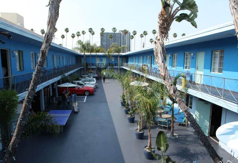 Banana Bungalow Hollywood Hotel & Hostel