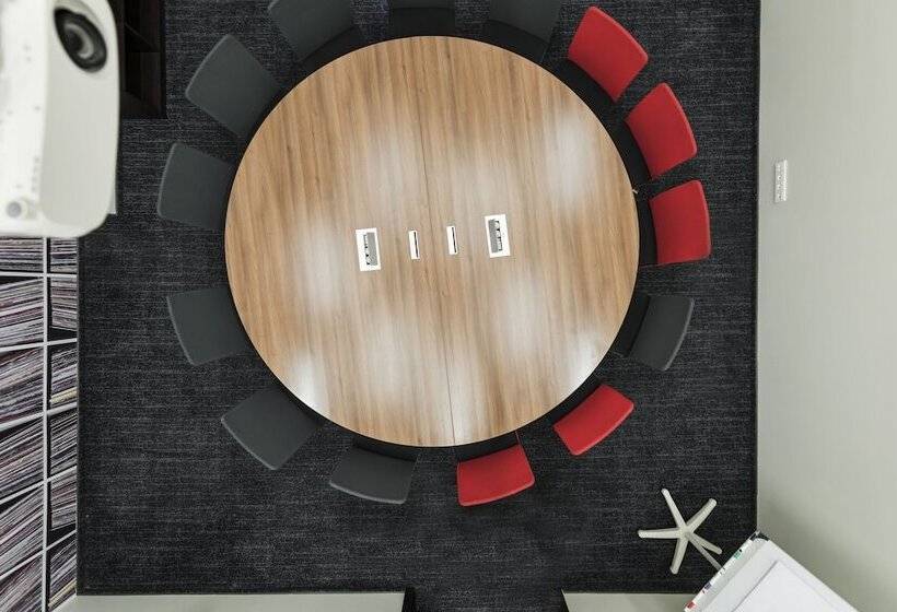 Comfort Hotel LT – Rock ‘n’ Roll Hotel Vilnius