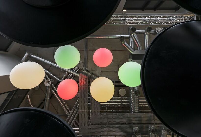 Comfort Hotel LT – Rock ‘n’ Roll Hotel Vilnius