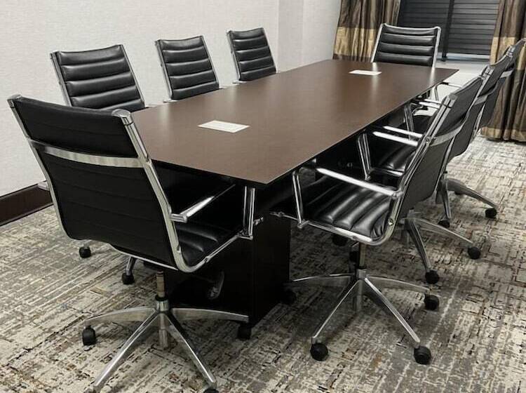 Hampton Inn & Suites Detroit / Airport   Romulus