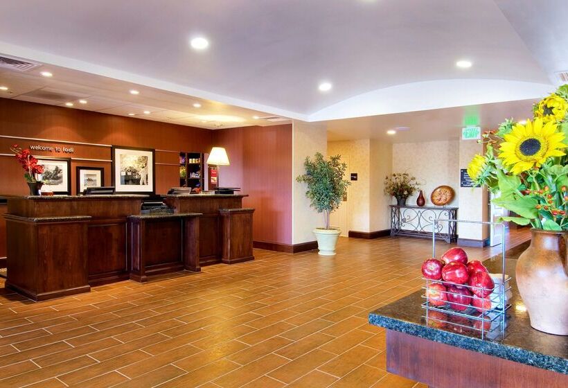 Hampton Inn & Suites Lodi