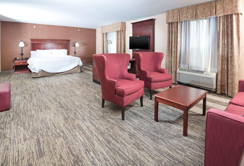 Hampton Inn & Suites Greensburg