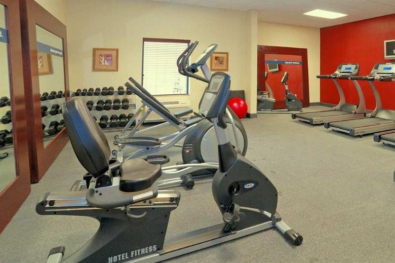 Hampton Inn & Suites Greensburg