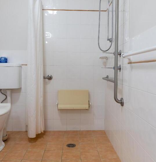 هتل Aston Hill Motor Lodge