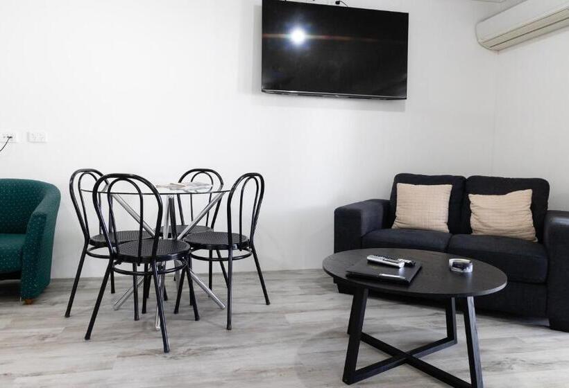 ホテル Aston Hill Motor Lodge