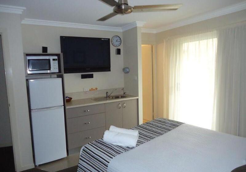 هتل Aston Hill Motor Lodge