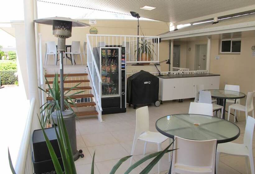 ホテル Aston Hill Motor Lodge