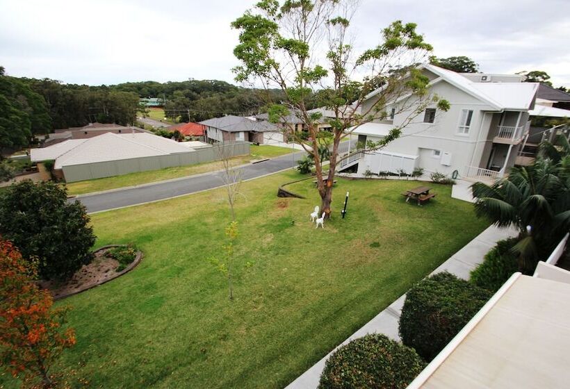 هتل Aston Hill Motor Lodge