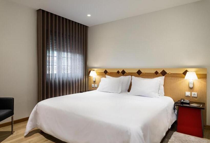 호텔 Aveiro Center