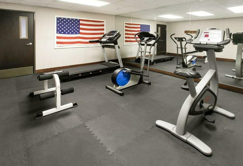 فندق Baymont By Wyndham Lawton