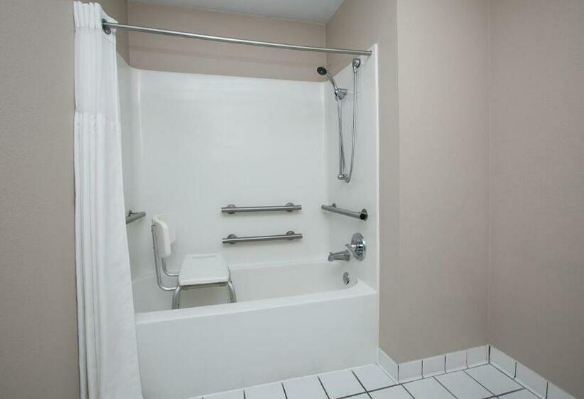 فندق Baymont By Wyndham Lawton