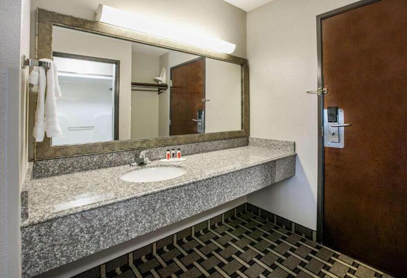 فندق Baymont By Wyndham Lawton