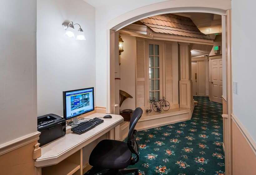 فندق Best Western Grandmas Feather Bed