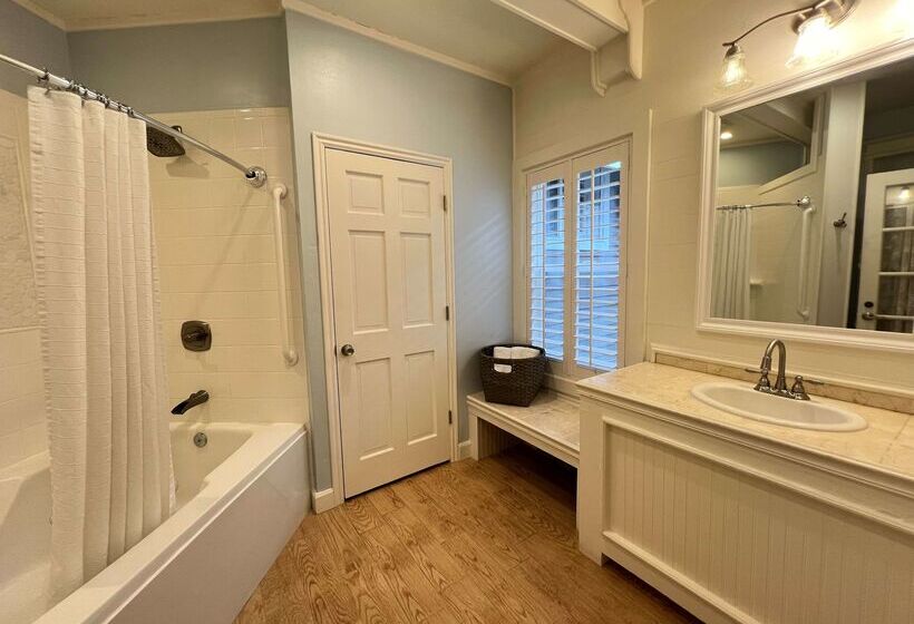 فندق Best Western Grandmas Feather Bed