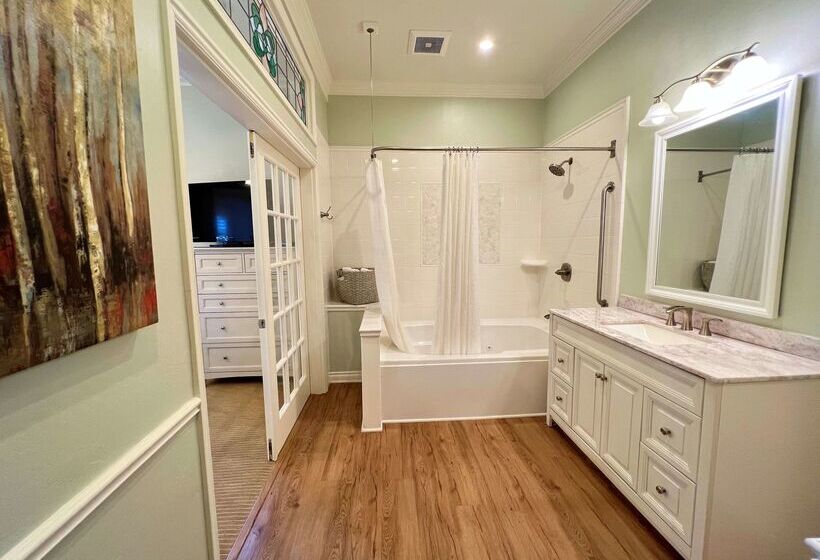 فندق Best Western Grandmas Feather Bed