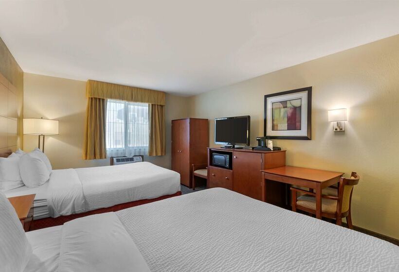 فندق Best Western Plus Altoona Inn