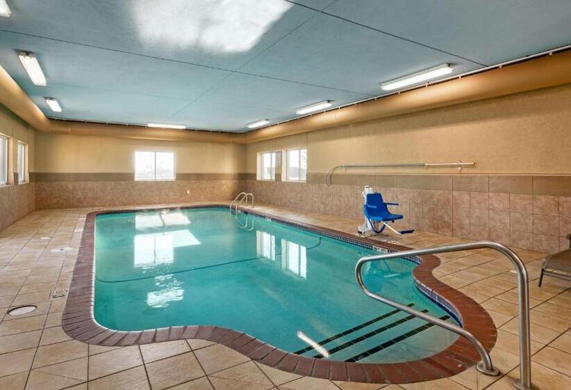 בית מלון כפרי Best Western Plus Altoona Inn