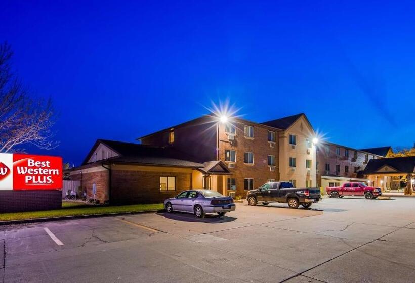 בית מלון כפרי Best Western Plus Altoona Inn