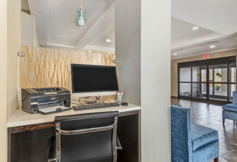 فندق Best Western Plus Fairburnatlanta Southwest