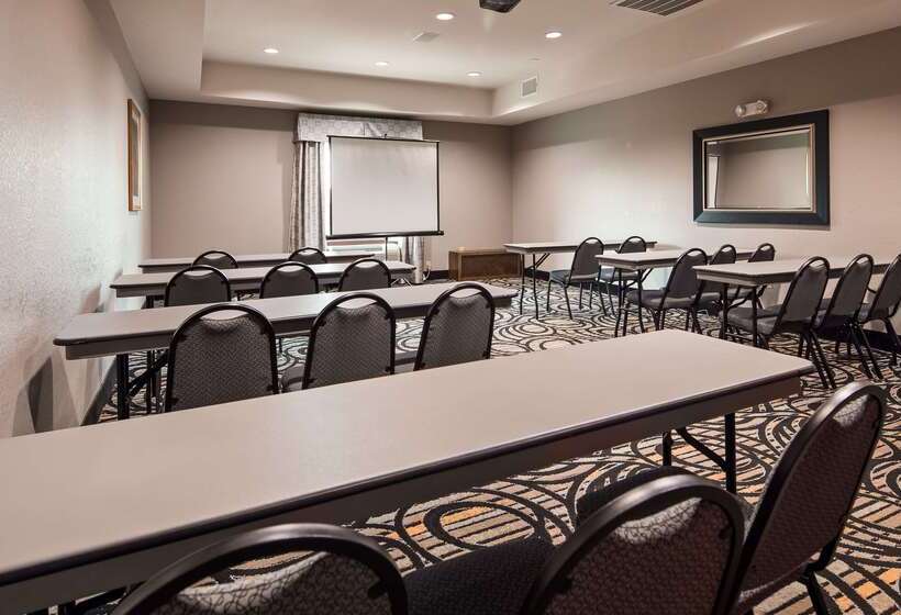 فندق Best Western Plus Kenedy Inn