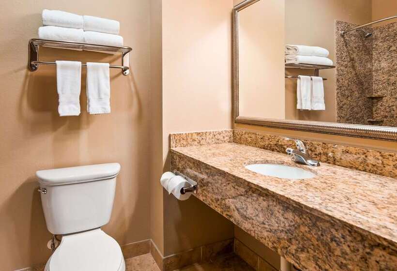 בית מלון כפרי Best Western Plus Kenedy Inn