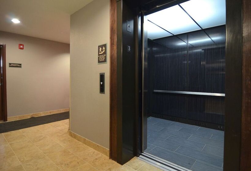 호텔 Best Western Plus Kenedy Inn