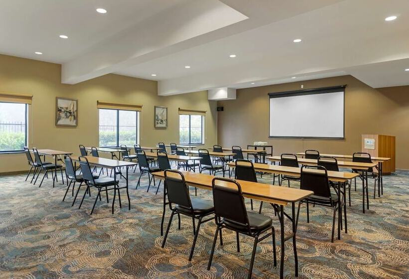 فندق Best Western Plus Lacey Inn & Suites