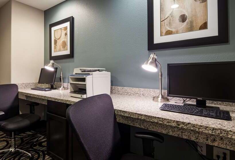 فندق Best Western Plus Sand Bass Inn And Suites