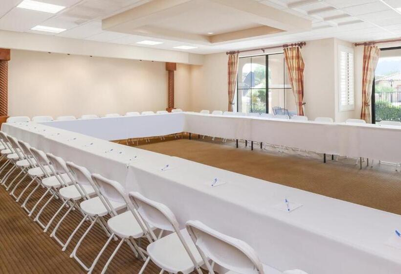 酒店 Canoa Ranch Golf Resort