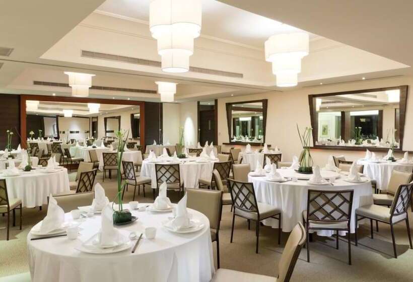 هتل Check Inn Select Taipei Yamgmingshan