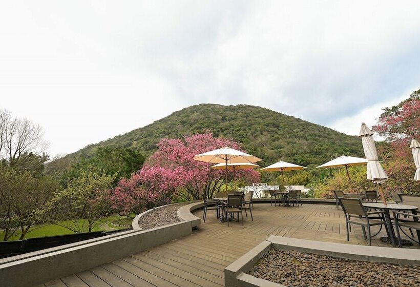 هتل Check Inn Select Taipei Yamgmingshan