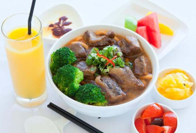 هتل Check Inn Select Taipei Yamgmingshan