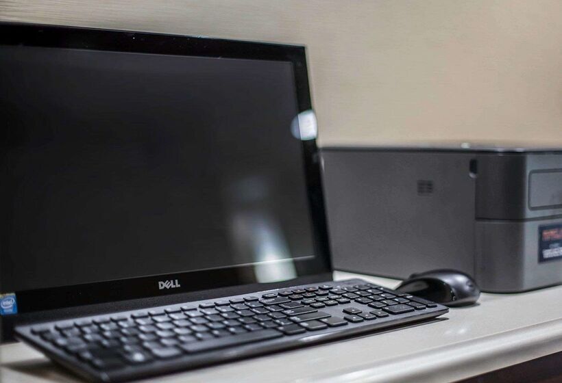 فندق Comfort Inn Airport